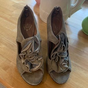 Anthropologie Retro Heels Floral Leather Miss Albright